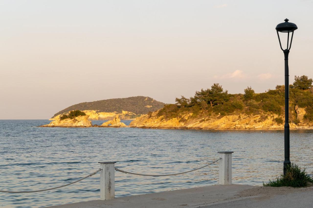 Just On The Sea 1 Villa Nea Iraklitsa Exterior foto