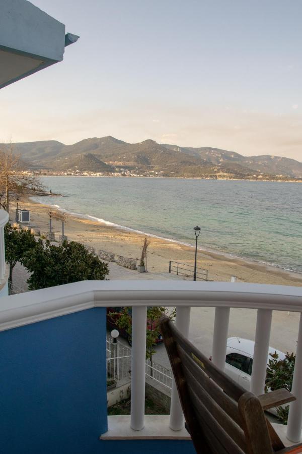 Just On The Sea 1 Villa Nea Iraklitsa Exterior foto